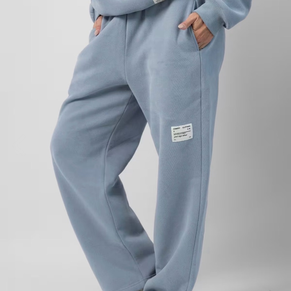 Unisex Medium Slate Comfrt Sweatpants with Affirmations Logo Patch
